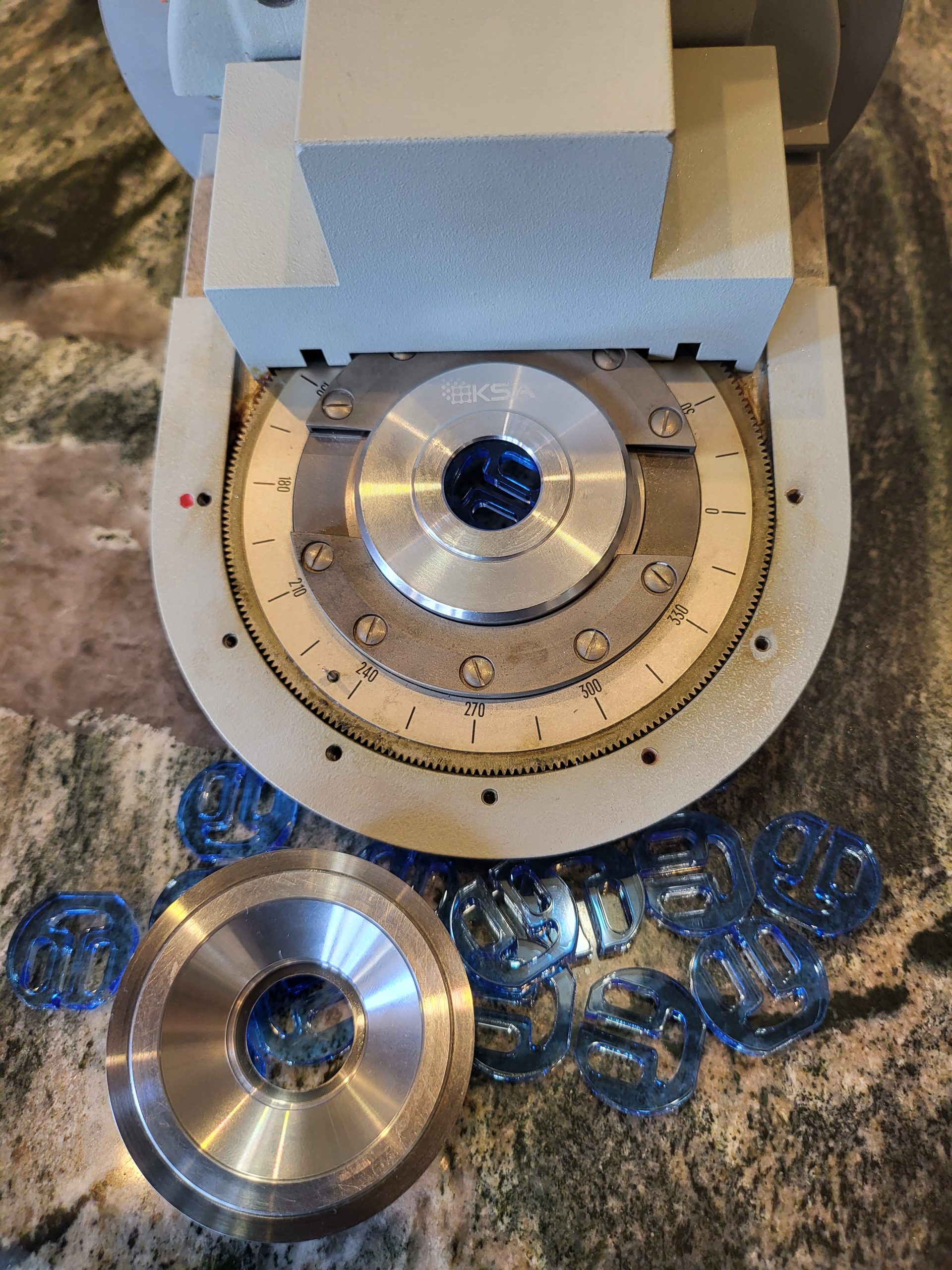 Filter membrane sample holders for Rotation/Phi stages